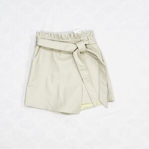 NWT Blue Blush Belted Cream Leather Skort